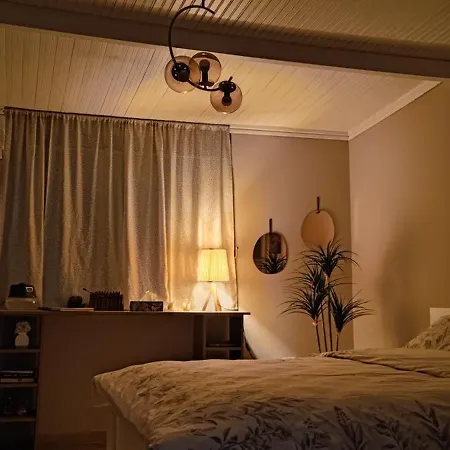 Apartamento Nuçi's Place 3, Cozy 1 Bedroom With Balcony Near Bllok *