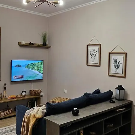 דירה Nuci's Place 3, Cozy 1 Bedroom With Balcony Near Bllok