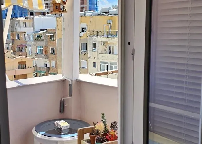 Apartmán Nuci's Place 3, Cozy 1 Bedroom With Balcony Near Bllok *