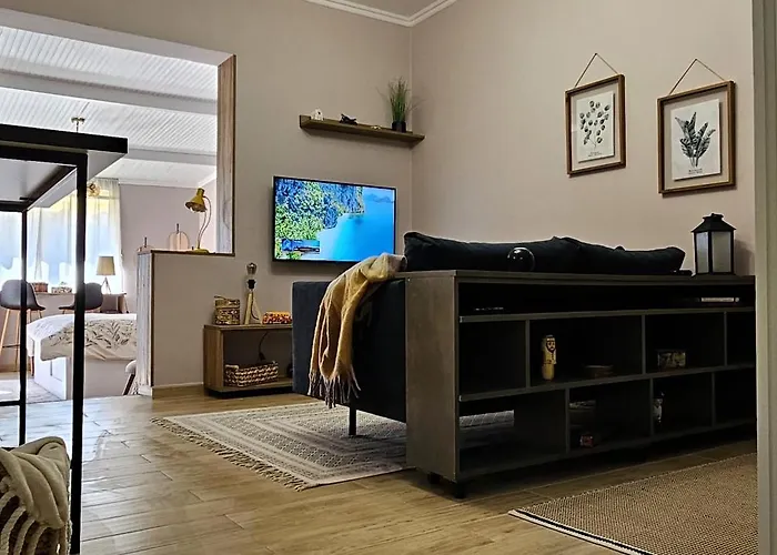 Apartmán Nuci's Place 3, Cozy 1 Bedroom With Balcony Near Bllok *